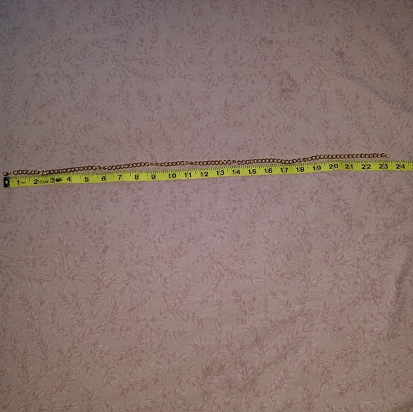 18 K GOLD PLATED CUBAN LINK NECKLACE NEW !!! - Picture 6 of 6